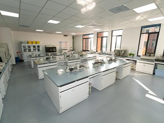 崇真楼B2-202纺织品检测实训室